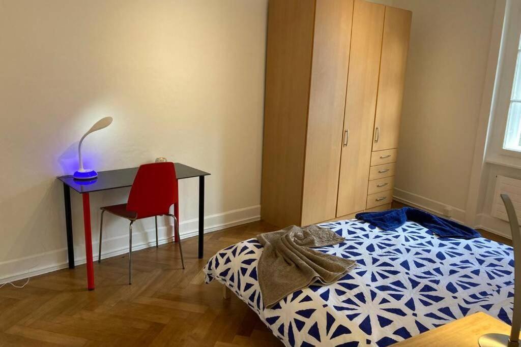 Parking & Appartement 2 Pieces Sans Traffic Lausana Exterior foto