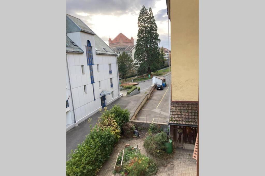 Parking & Appartement 2 Pieces Sans Traffic Lausana Exterior foto
